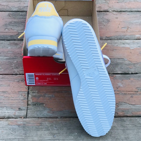 SALE 5⭐️ NWT Nike Cortez Classic White Cl Topaz - Picture 3 of 8